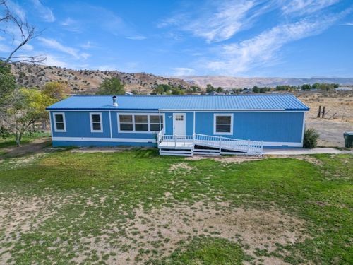 2082 Hanging Tree Drive, Elko, NV, 89801 | Card Image