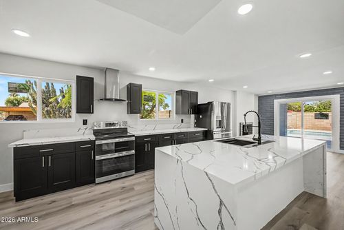 504 E Fremont Dr, Tempe, AZ, 85282-6937 | Card Image