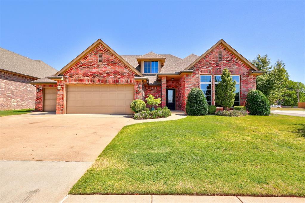 Heather Glen Dr, Yukon, OK 73099