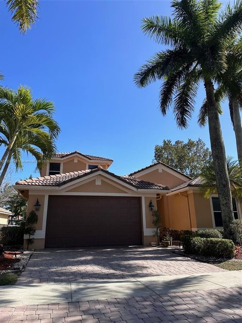 1831-1831 Mariners Ln, Weston, FL, 33327-1333 | Card Image