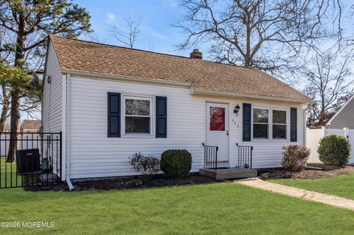 537 Longboat Ave, Beachwood, NJ, 08722-4701 | Card Image