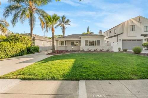 1123 N Florence St, Burbank, CA, 91505-2334 | Card Image