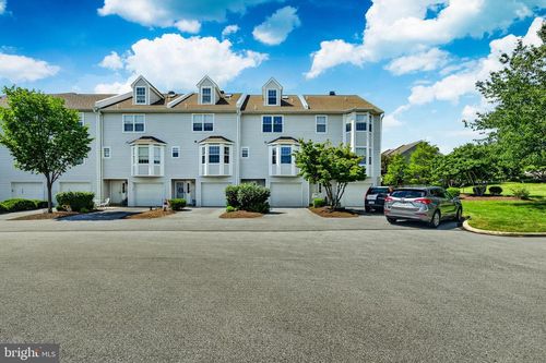 31-335 Huntington Ct, WEST CHESTER, PA, 19380-1779 | Card Image