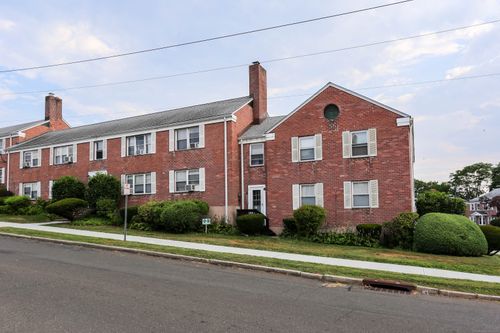 apt-4-7 Standish Rd, Stamford, CT, 06902-3247 | Card Image