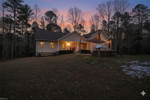 7056 Hunters Pointe Drive, Gloucester, VA, 23061 | Card Image