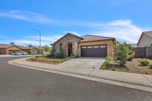 718 Crow Creek Cir, Galt, CA, 95632-2189 | Card Image