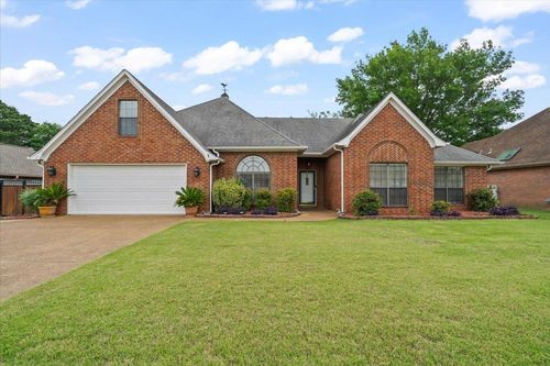 1320 Wolf Lair Dr, Collierville, TN, 38017-8648 | Card Image