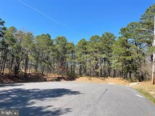 126 Trim Ln, Manahawkin, NJ, 08050-5214 | Card Image