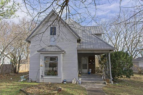 204 S Mill St, Marionville, MO, 65705-9336 | Card Image