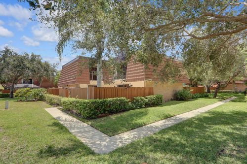 3026 30th Ct, Jupiter, FL, 33477-9368 | Card Image