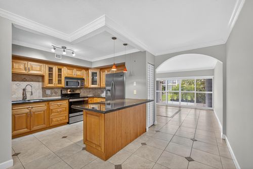 apt-c-382 Golfview Rd, North Palm Beach, FL, 33408-3555 | Card Image