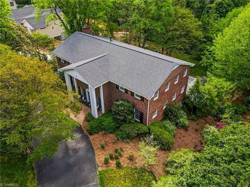 2862 Robinhood Rd, Winston-Salem, NC, 27106-5746 | Card Image