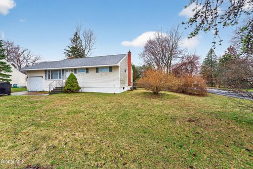 49 Tattersall Ln, Colonie, NY, 12205-4031 | Card Image