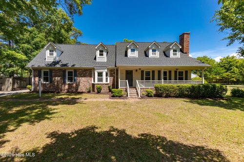 5130 Chalk St, Morehead City, NC, 28557-2559 | Card Image
