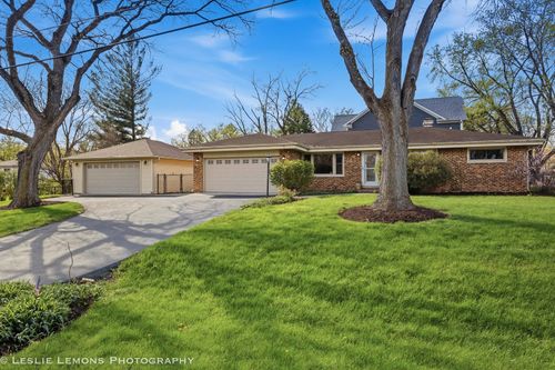 3S328 Juniper Ln, Glen Ellyn, IL, 60137-7418 | Card Image