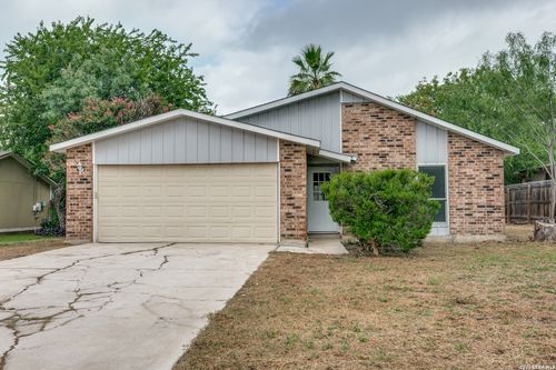 5527 Colewood St, San Antonio, TX, 78233-4922 | Card Image