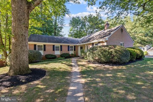 7710 Huntmaster Ln, MCLEAN, VA, 22102-2510 | Card Image