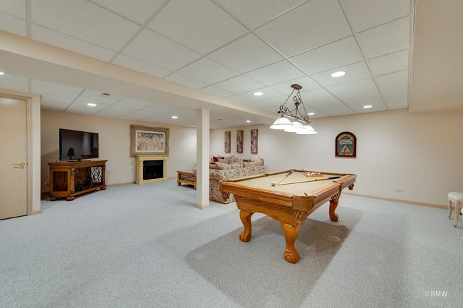 347 Saint Andrews Dr, Townhouse with 3 bedrooms, 4 bathrooms and 7 parking in Wood Dale IL | Image 32