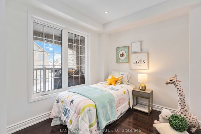 43 Linnell St, House attached with 3 bedrooms, 3 bathrooms and 2 parking in Ajax ON | Image 10