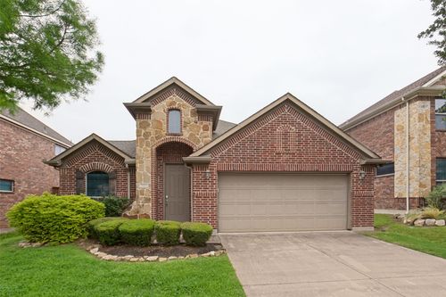 711 Cedarview Dr, Garland, TX, 75040-2720 | Card Image
