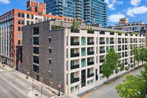 ph-236 S Green St, CHICAGO, IL, 60607-3709 | Card Image