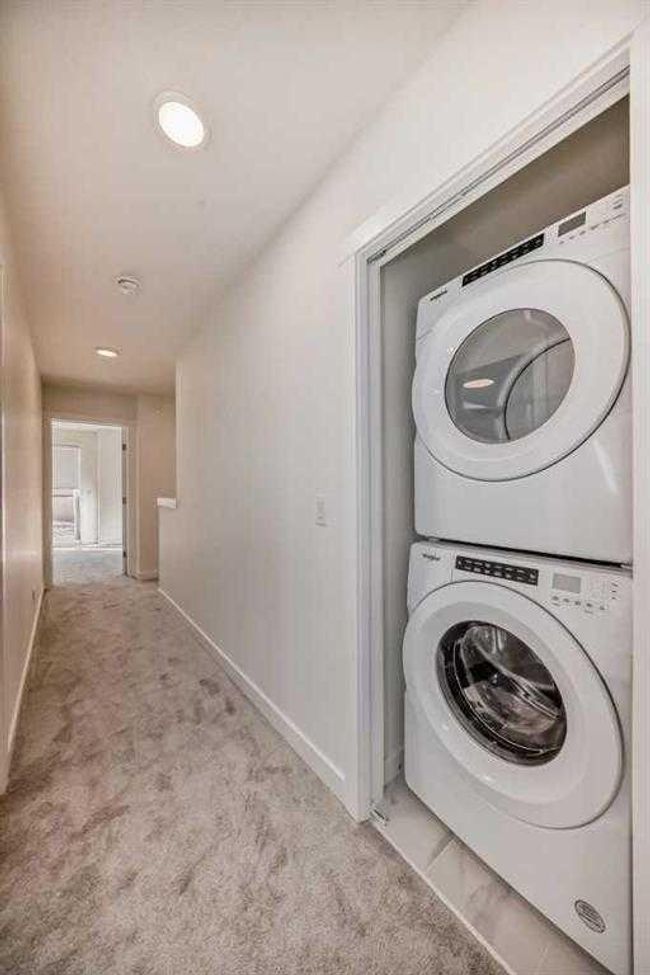 330 Sage Hill Cir Nw, Townhouse with 3 bedrooms, 2 bathrooms and 3 parking in Calgary AB | Image 26