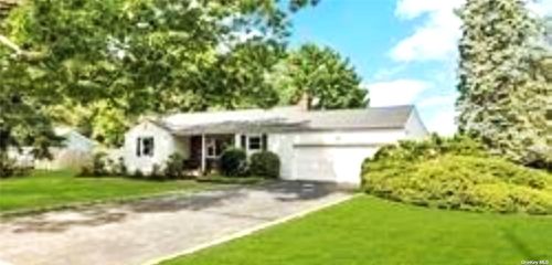 62 Southern Boulevard, East Patchogue, NY, 11772 | Card Image