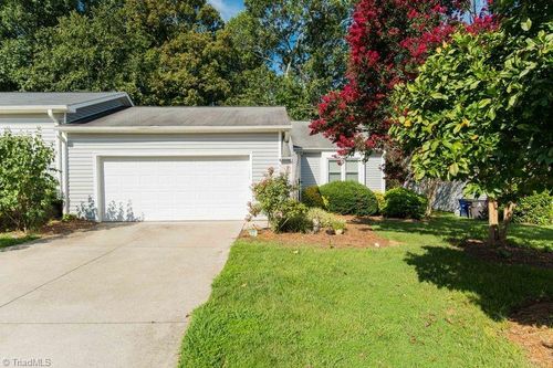 506 Westpark Cir, Winston Salem, NC, 27103-1745 | Card Image