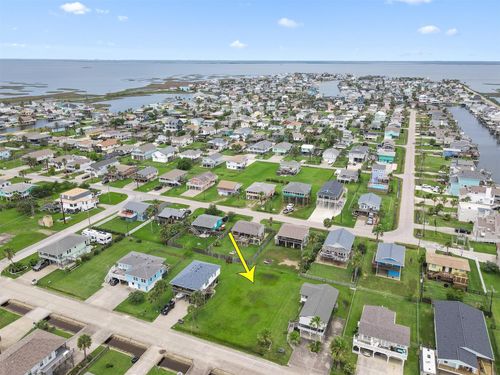 16534 Jolly Roger Dr, Jamaica Beach, TX, 77554 | Card Image