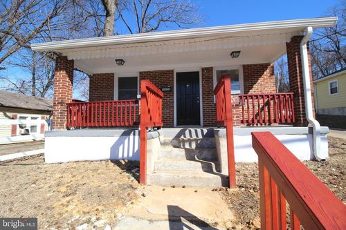 5522 Addison Rd, FAIRMOUNT HEIGHTS, MD, 20743-1676 | Card Image