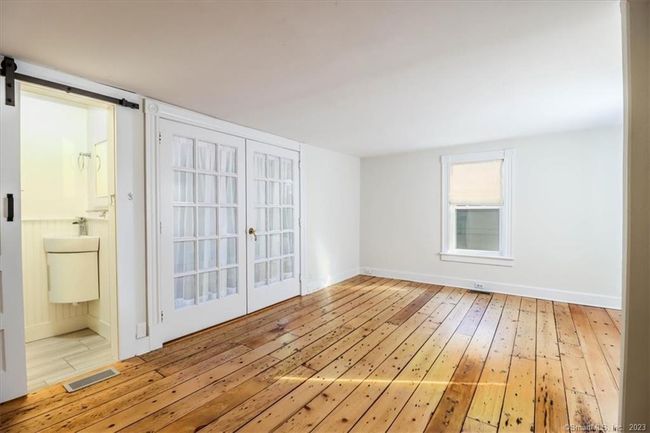 Living Room | Image 6