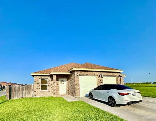 a-1022 Escondido Ln W, Harlingen, TX, 78550-0050 | Card Image