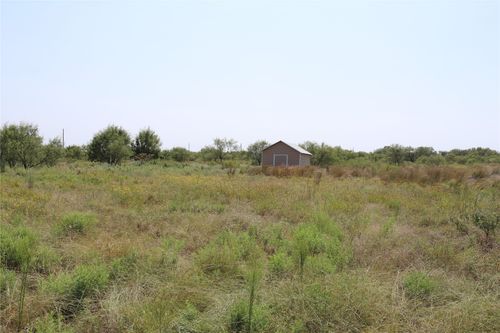 535 Brown Rd, Henrietta, TX, 76365-6324 | Card Image
