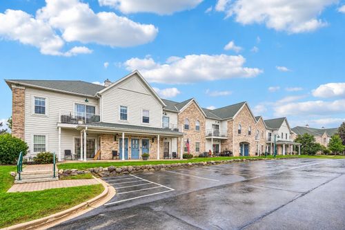 2732 Northview Rd, Waukesha, WI, 53188-2036 | Card Image