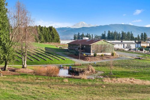 681 Bradner Rd, Abbotsford, BC, V4X2J5 | Card Image