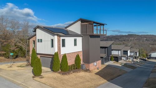 28 S Paddock Loop, Fayetteville, AR, 72701-4511 | Card Image