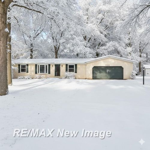 7899 Beaver Rd, Saint Charles, MI, 48655-8634 | Card Image