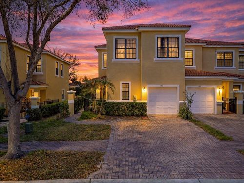 1426 Pacific Rd, Poinciana, FL, 34759-5439 | Card Image