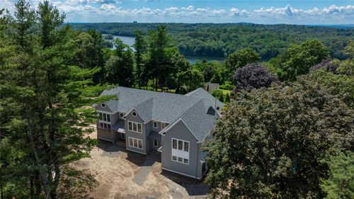 21 Whippoorwill Rd, Armonk, NY, 10504-1328 | Card Image