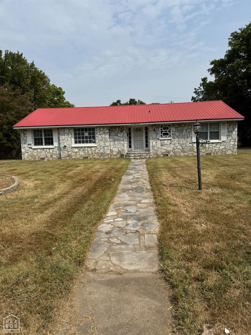 623 Holden Ave, Newport, AR, 72112-3421 | Card Image