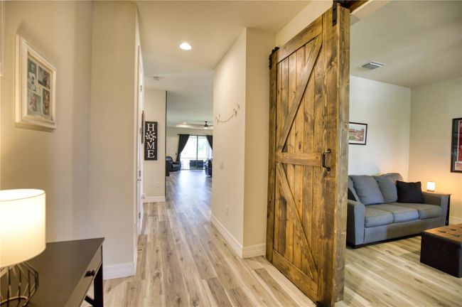 2583 Marton Oak Boulevard, House other with 3 bedrooms, 2 bathrooms and null parking in NORTH PORT FL | Image 4