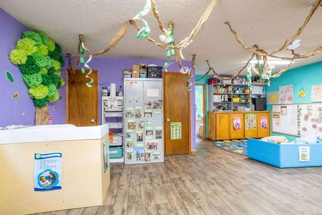 402 W Converse St, House other with 5 bedrooms, 1 bathrooms and null parking in Weimar TX | Image 36