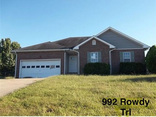 992 Rowdy Trl, Clarksville, TN, 37042-7936 | Card Image