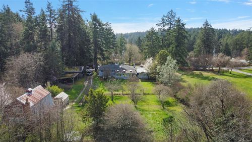 476 Quayle Rd, Victoria, BC, V9E2J7 | Card Image