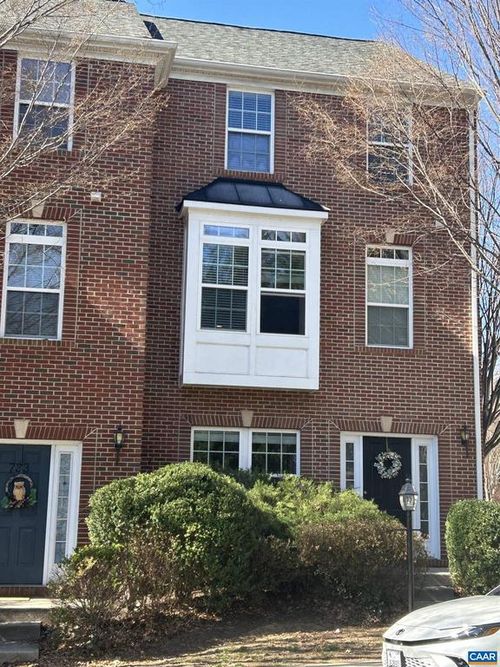 735 Rainier Rd, CHARLOTTESVILLE, VA, 22903-4046 | Card Image