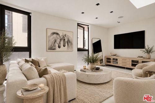 6-1253 N Sweetzer Ave, West Hollywood, CA, 90069-3095 | Card Image