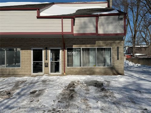 37454 Ann Arbor Trl, Livonia, MI, 48150-2403 | Card Image