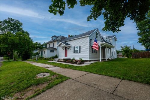 223 High St Se, Canal Fulton, OH, 44614-1141 | Card Image