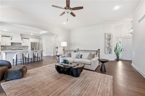 10322 N Winchester Ave, Kansas City, MO, 64156-7934 | Card Image