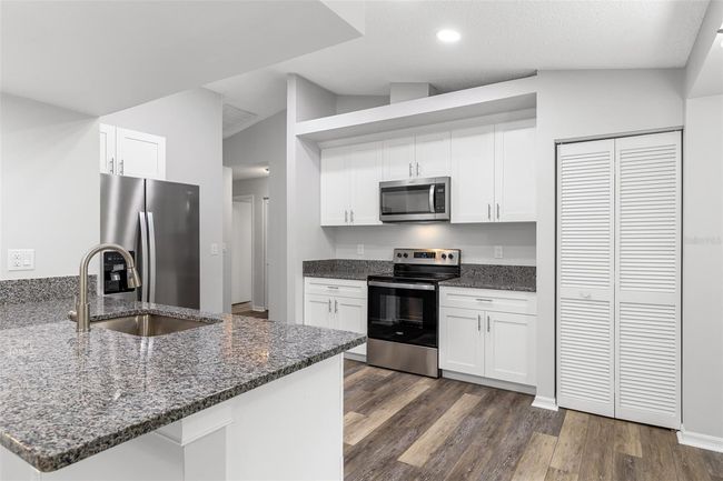Kitchen | Image 11